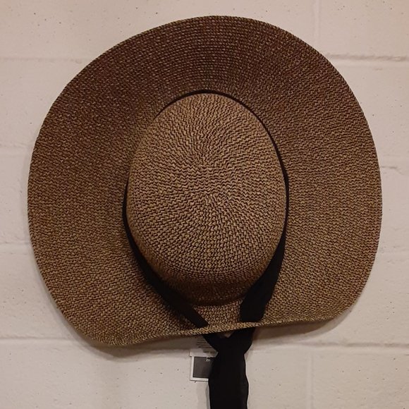 Nine West Accessories - NWT Nine West Packable Hat